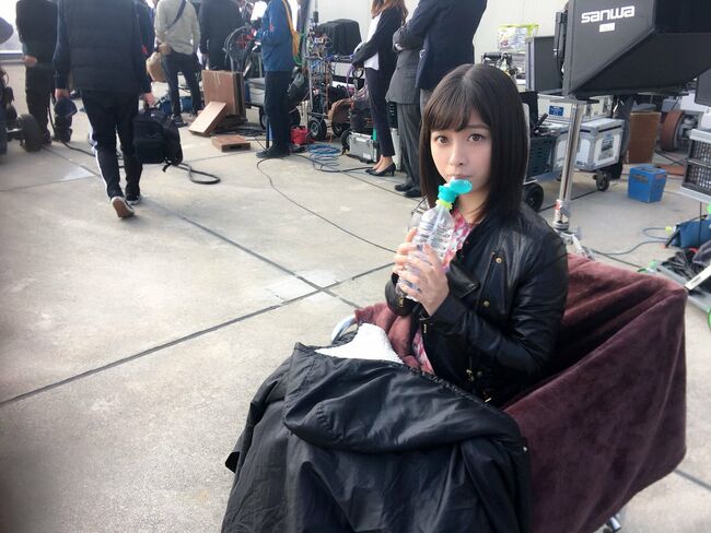 橋本環奈の巨乳谷間やグラビア画像659枚 おっぱいが大きい清純派女優の谷間や水着姿、お宝チラリショットまとめ479
