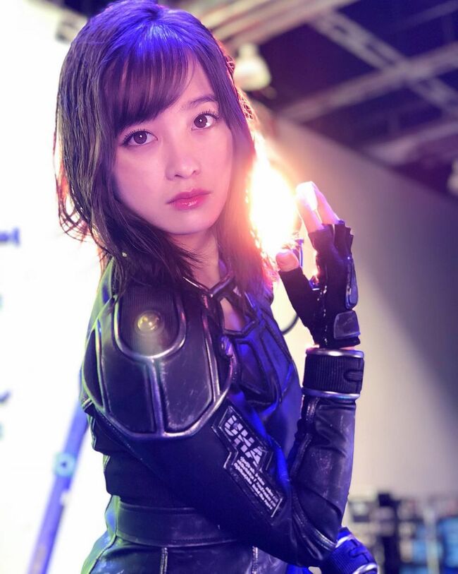 橋本環奈の巨乳谷間やグラビア画像659枚 おっぱいが大きい清純派女優の谷間や水着姿、お宝チラリショットまとめ513