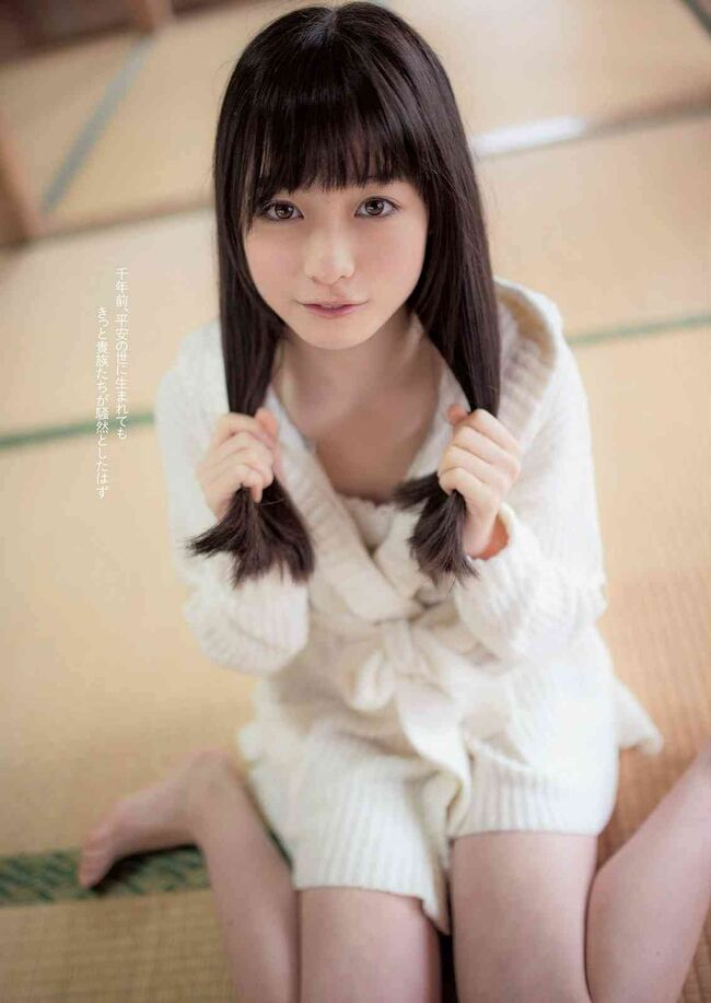 橋本環奈の巨乳谷間やグラビア画像659枚 おっぱいが大きい清純派女優の谷間や水着姿、お宝チラリショットまとめ546