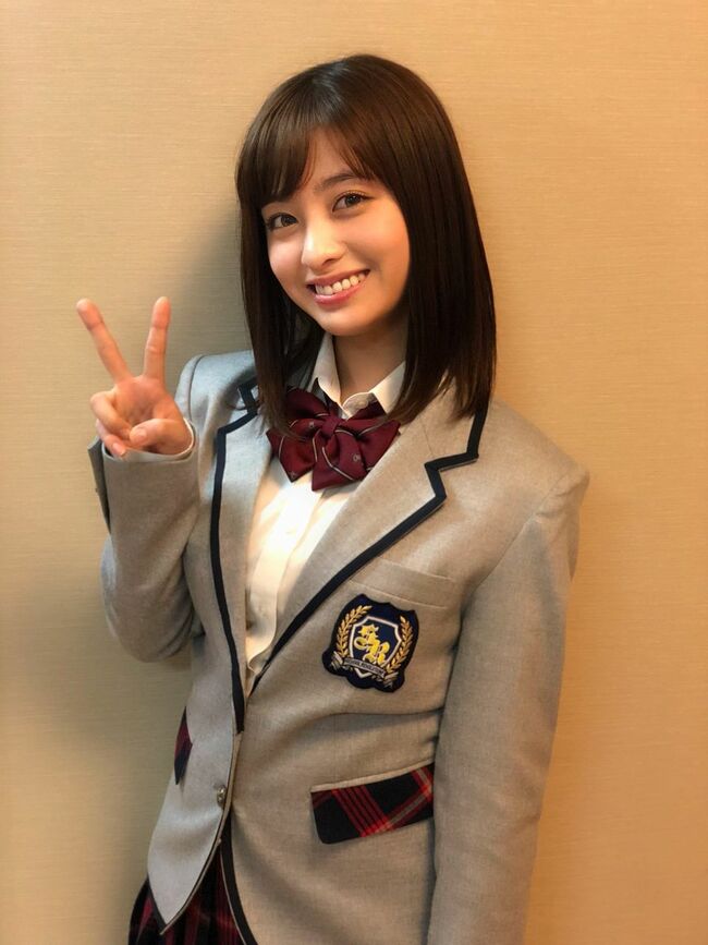 橋本環奈の巨乳谷間やグラビア画像659枚 おっぱいが大きい清純派女優の谷間や水着姿、お宝チラリショットまとめ553