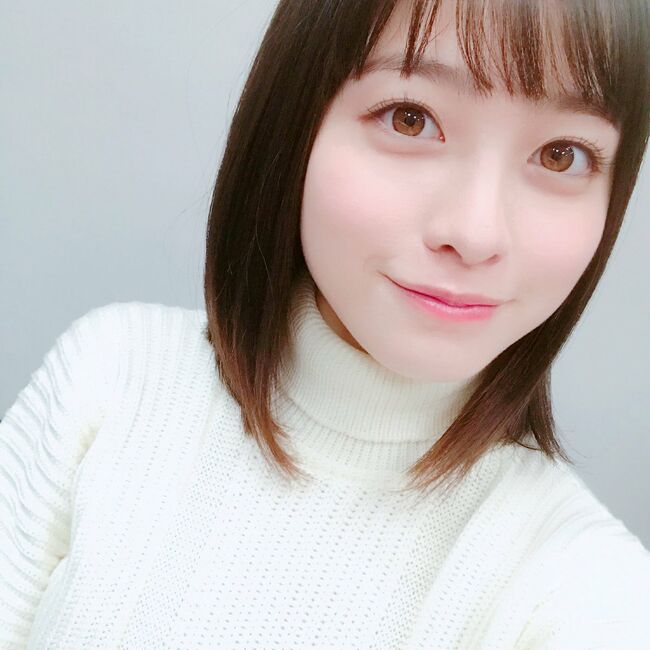 橋本環奈の巨乳谷間やグラビア画像659枚 おっぱいが大きい清純派女優の谷間や水着姿、お宝チラリショットまとめ559