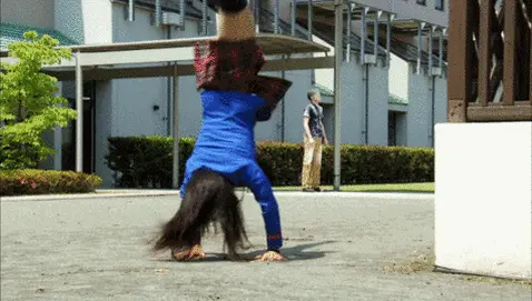 芸能人パンチラGIF画像068