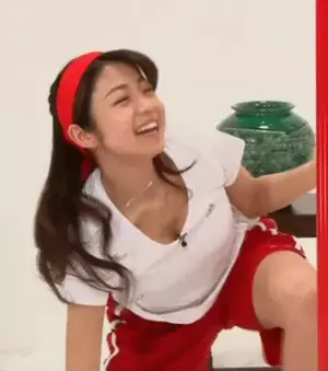 放送事故エロGIF画像177枚 アイドルの生放送お宝パンチラやグラビアのポロリ集めてみた028