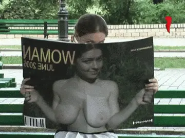 ドッキリエロGIF画像44枚 海外の過激ネタから日本のむっつりおっぱいまで集めてみた123