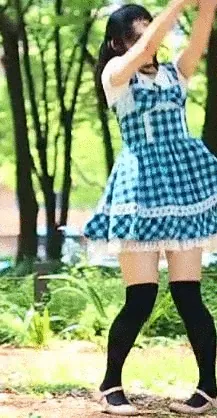 ダンスエロGIF画像50枚 太ももやおっぱいがセクシーKPOPからAV女優の全裸ダンスまで集めてみた121