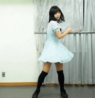 ダンスエロGIF画像50枚 太ももやおっぱいがセクシーKPOPからAV女優の全裸ダンスまで集めてみた130