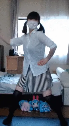 ダンスエロGIF画像50枚 太ももやおっぱいがセクシーKPOPからAV女優の全裸ダンスまで集めてみた140