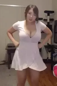 谷間エロGIF画像90枚 巨乳グラドルや爆乳お姉さんのついつい見ちゃうおっぱい集めてみた038