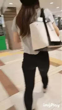 食い込みエロGIF画像69枚 マンコや尻の割れ目に食い込んでマンスジくっきりなフェチシーン集めてみた068