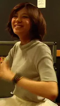 芸能人乳揺れエロGIF画像80枚 巨乳女優や爆乳グラドルのテレビで弾むおっぱい集めてみた002