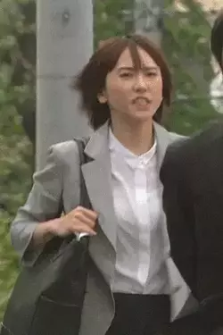 芸能人乳揺れエロGIF画像80枚 巨乳女優や爆乳グラドルのテレビで弾むおっぱい集めてみた016