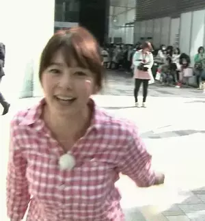 芸能人乳揺れエロGIF画像80枚 巨乳女優や爆乳グラドルのテレビで弾むおっぱい集めてみた037