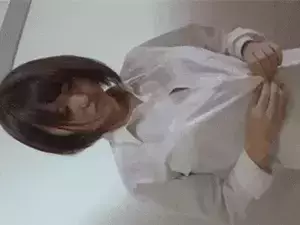 更衣室エロGIF画像111枚 制服少女の着替え盗撮や銭湯の脱衣所など無防備な裸体集めてみた077