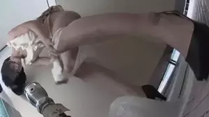 トイレ盗撮エロGIF画像60枚 JKやOLのおしっこ隠し撮り集めてみた020