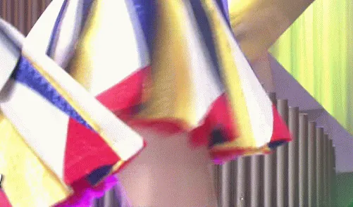 アイドルエロGIF画像50枚 AKBや欅坂など美少女たちのおっぱいやパンチラ集めてみた001