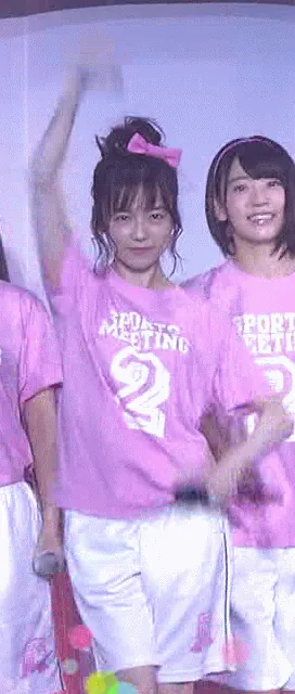 アイドルエロGIF画像50枚 AKBや欅坂など美少女たちのおっぱいやパンチラ集めてみた087
