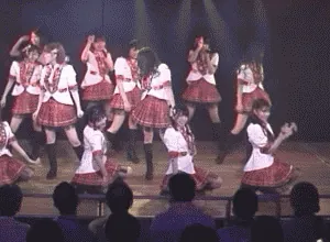 アイドルエロGIF画像50枚 AKBや欅坂など美少女たちのおっぱいやパンチラ集めてみた123
