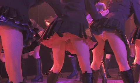 アイドルエロGIF画像50枚 AKBや欅坂など美少女たちのおっぱいやパンチラ集めてみた132