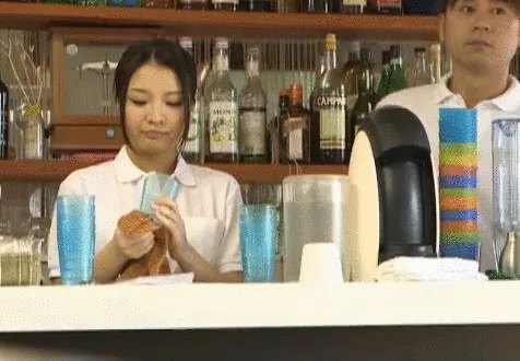 イキ我慢エロGIF画像60枚 セックスや手マンで快感に耐えてるOLやJK集めてみた010