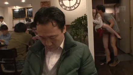 イキ我慢エロGIF画像60枚 セックスや手マンで快感に耐えてるOLやJK集めてみた019