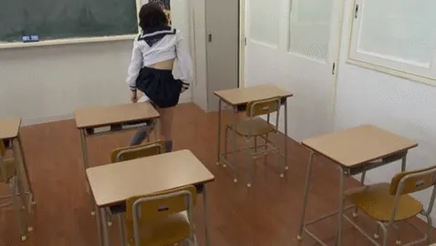 角オナエロGIF画像80枚 教室やオフィスの机にマンコ擦りつけてるJKやOLの自慰集めてみた031