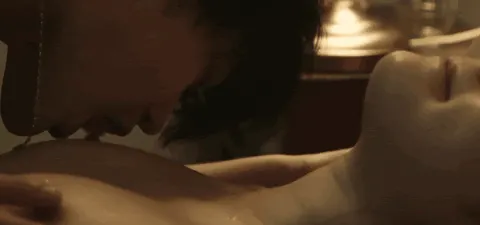 乳首舐め接写エロGIF画像59枚 舐めたり吸ったり咥えたり敏感な突起を舌や口で弄り倒してるシーン集めてみた097
