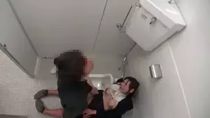 トイレレイプエロGIF画像55枚 公衆便所や多目的トイレで犯されてるJKやギャル集めてみた035