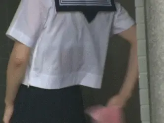 濡れ透けエロGIF画像42枚 突然の雨に下着が透けてるJKやわざと濡らして乳首透けてる変態ギャル集めてみた028