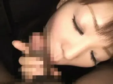OLフェラエロGIF画像86枚 上司や部下・取引先のチンポを咥える卑猥な口マンコ女集めてみた022