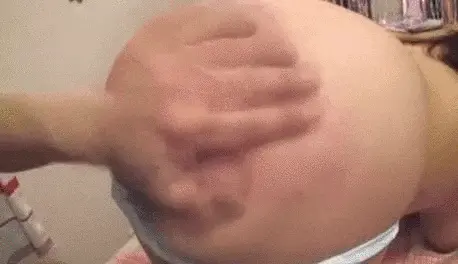 スパンキングエロGIF画像42枚 ムチや手のひらで叩かれて真っ赤になりながら波打つ尻肉集めてみた060