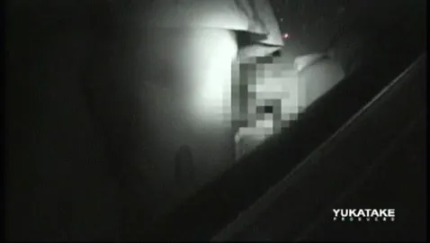 カーセックスエロGIF画像137枚 人気の無い夜道で不自然に揺れてる車内や連れ込みレイプ集めてみた127