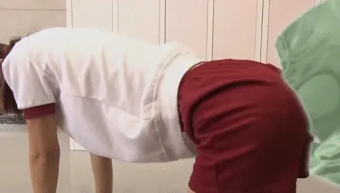 透明人間エロGIF画像36枚 見えないことを良いことにスケベなイタズラしまくってるシーン集めてみた034