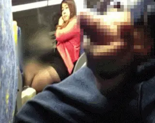 勃起見せつけエロGIF画像45枚 デカチン見せられて興奮を隠せないスケベ女集めてみた011