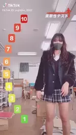 TiktokエロGIF画像74枚 巨乳美女の水着や着衣おっぱい・JKのパンチラダンス集めてみた042