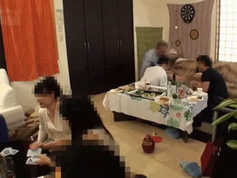 宴会エロGIF画像025