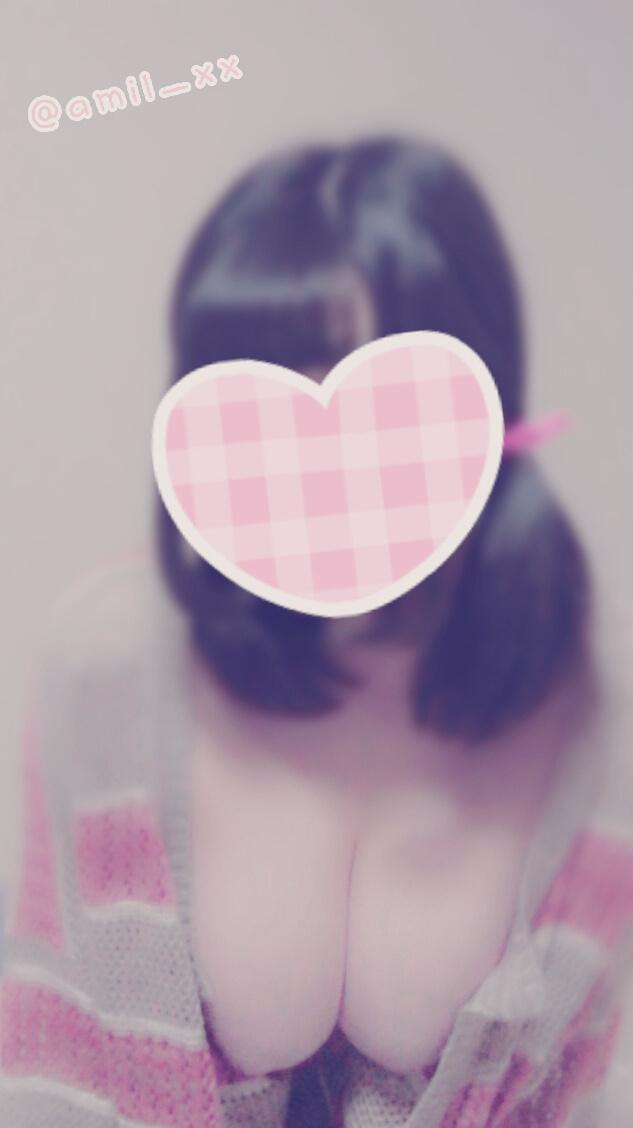 18歳処女がtwitterでおっぱい晒してるんだがｗｗｗこのもぎたて果実食いてぇわ 30枚011