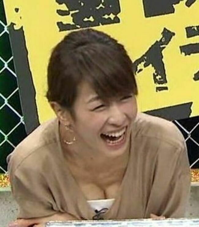カトパン（加藤綾子アナ）のおっぱい画像100枚集めてみた!!交際相手が裏山すぎる!!007