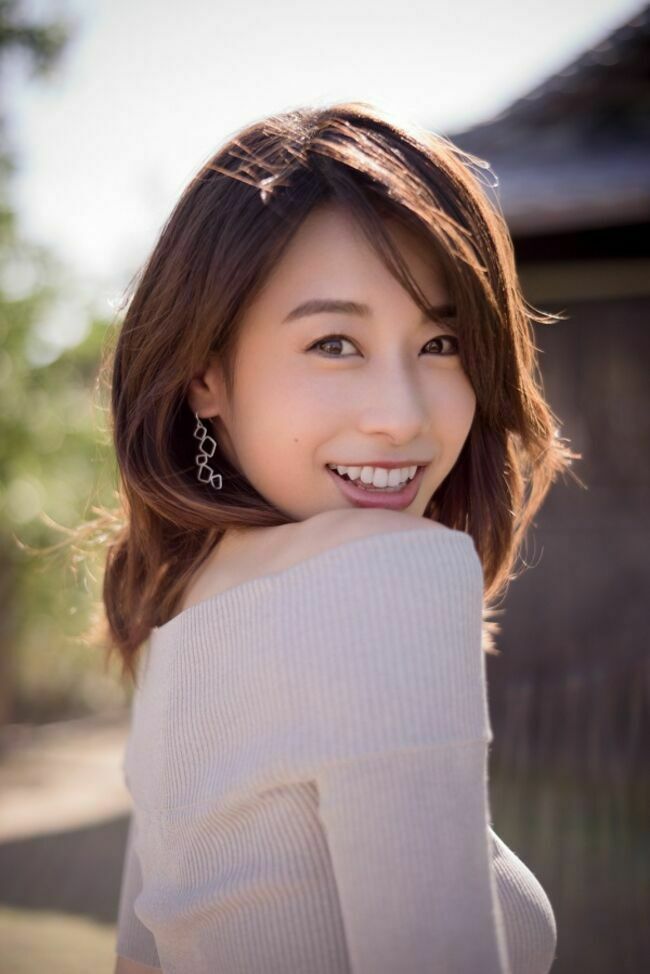 カトパン（加藤綾子アナ）のおっぱい画像100枚集めてみた!!交際相手が裏山すぎる!!049