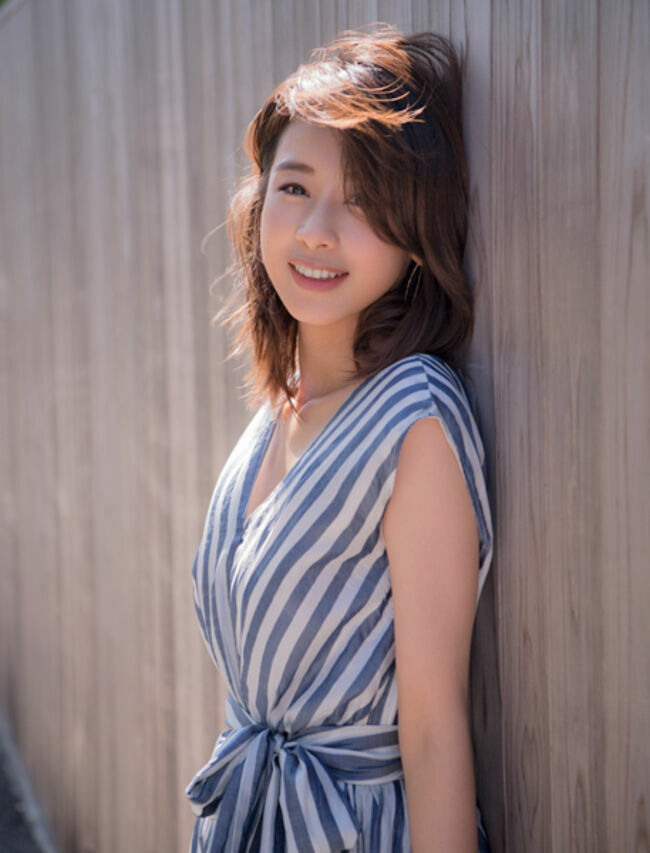 カトパン（加藤綾子アナ）のおっぱい画像100枚集めてみた!!交際相手が裏山すぎる!!050