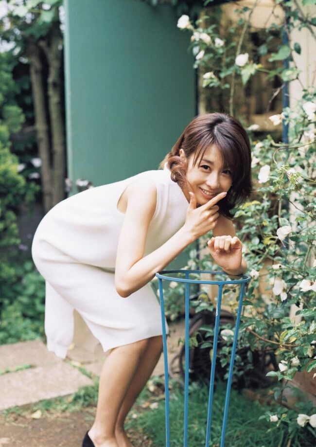 カトパン（加藤綾子アナ）のおっぱい画像100枚集めてみた!!交際相手が裏山すぎる!!098