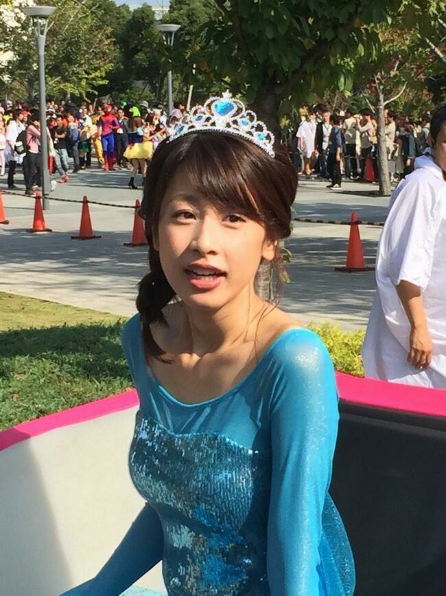 カトパン（加藤綾子アナ）のおっぱい画像100枚集めてみた!!交際相手が裏山すぎる!!107