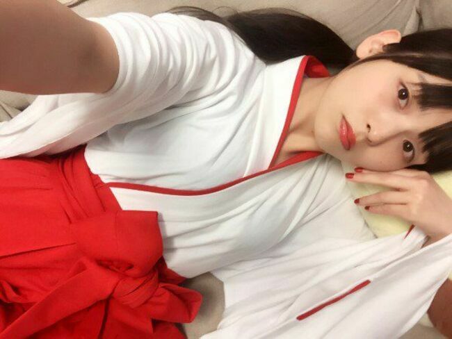 巫女さんのエロ画像140枚 ガチ盗撮からコスプレまで神に奉仕する美少女集めてみた016