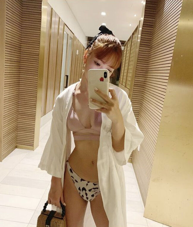 藤田ニコルのエロ画像133枚 水着おっぱいから手ブラ・ノーブラ写真集までにこるんのスケベボディ集めてみた249