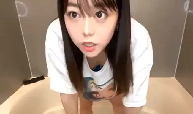 芸能人胸チラ画像138枚 女優やグラドル・女芸人まで谷間やブラがポロリしちゃった有名人056