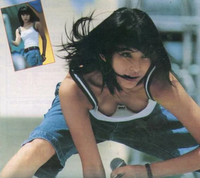芸能人胸チラ画像138枚 女優やグラドル・女芸人まで谷間やブラがポロリしちゃった有名人064