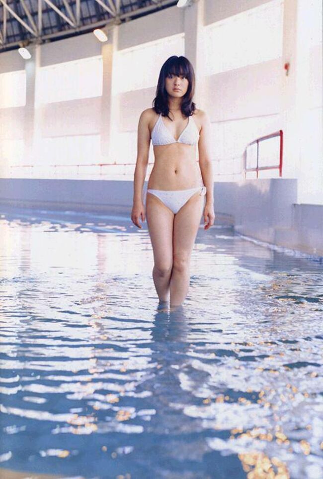 貫地谷しほりのエロ画像62枚 着衣巨乳や水着グラビアまでEカップおっぱい集めてみた013