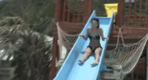 巨乳ポロリgif画像60枚 水着やタンクトップからおっぱいがこぼれちゃうデカチチ女の決定的瞬間集めてみた023