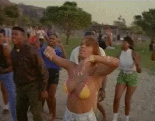 巨乳ポロリgif画像60枚 水着やタンクトップからおっぱいがこぼれちゃうデカチチ女の決定的瞬間集めてみた041