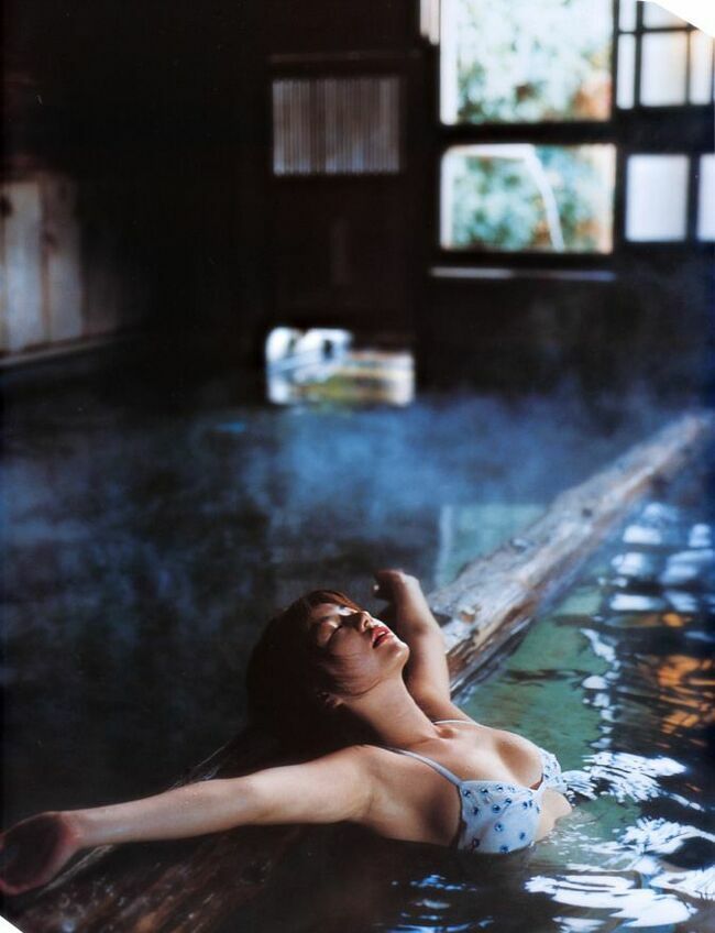 井川遥のエロ画像172枚 セミヌードや水着おっぱいお宝胸チラまで癒し系女優の過激なグラビア集めてみた111