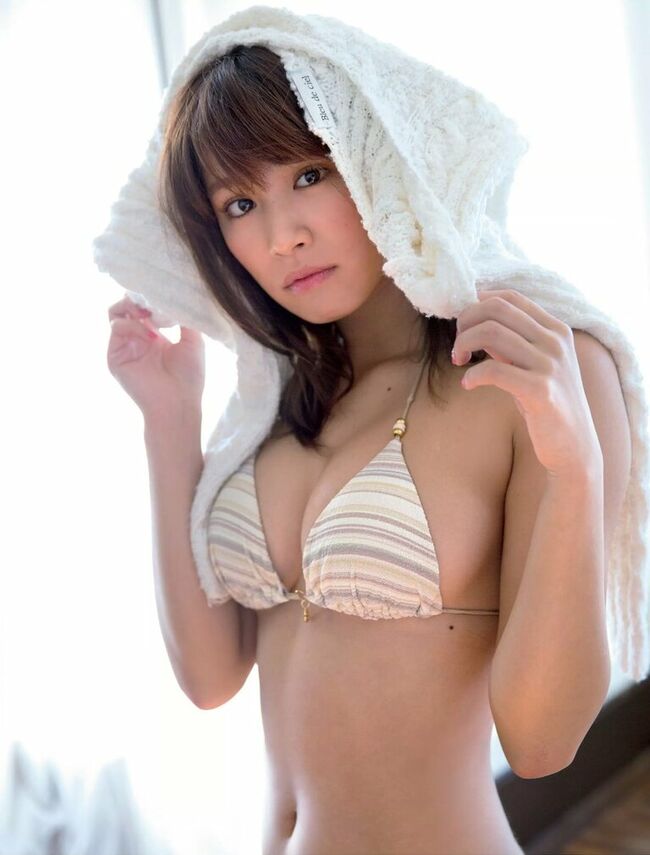 久松郁実エロ画像223枚 乳首ポロリから水着おっぱいまで肉付き最高なグラビア集めてみた【毎日更新】072